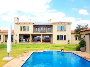 6.6 ha Farm in Sterkfontein and surrounds