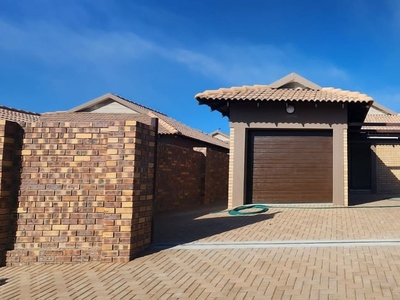 2 Bedroom Townhouse To Let in Secunda