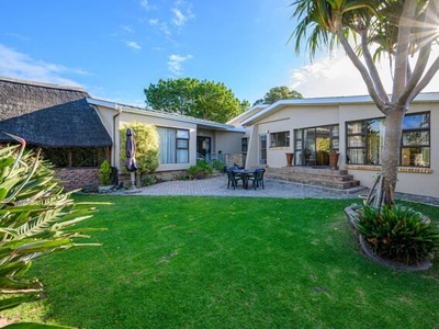 House For Sale In Framesby, Port Elizabeth