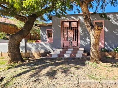 House For Sale In Kimberley North, Kimberley