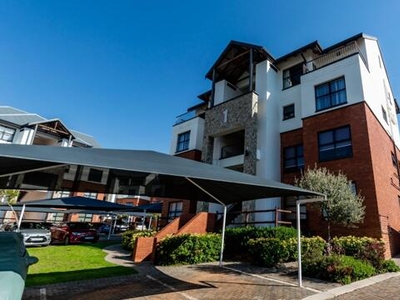 Townhouse For Rent In Oakdene, Johannesburg