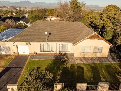 3 bedroom, Durbanville Western Cape N/A