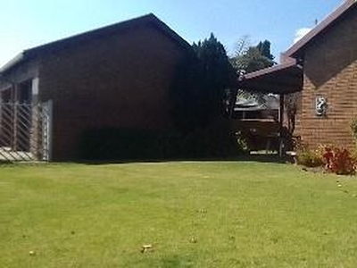 House For Sale In Witbank Ext 5, Witbank