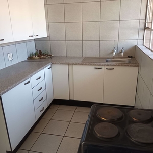 1 bedroom apartment to rent in Brakpan Central