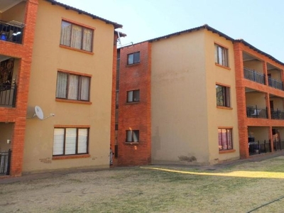 2 Bedroom apartment to rent in Wilro Park, Roodepoort