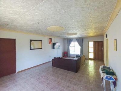 3 bedroom, Bhisho Eastern Cape N/A