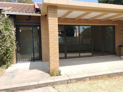 3 Bedroom townhouse - sectional to rent in Morningside Manor, Sandton