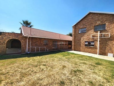 6 bedroom, Springs Gauteng N/A