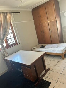 8 bedroom, Bellville Western Cape N/A
