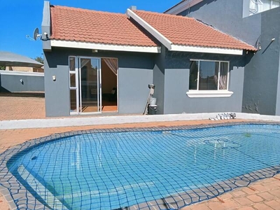 Apartment For Rent In Sterpark, Polokwane
