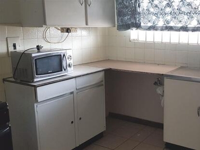Apartment For Rent In Townsview, Johannesburg