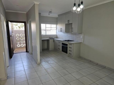 Apartment For Sale In Langenhovenpark, Bloemfontein