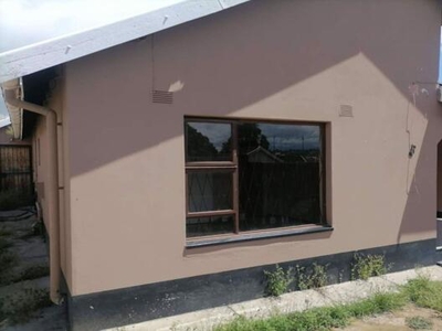 House For Rent In Mbuqu, Mthatha