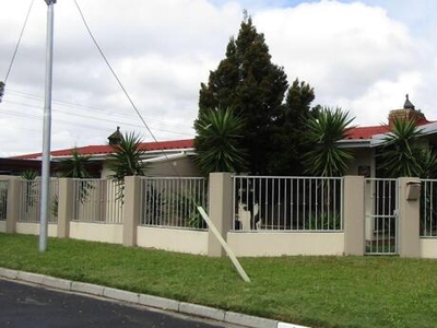 House For Rent In Richmond Estate, Goodwood