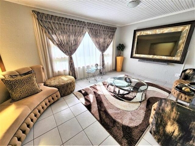 House For Sale In Bayswater, Bloemfontein