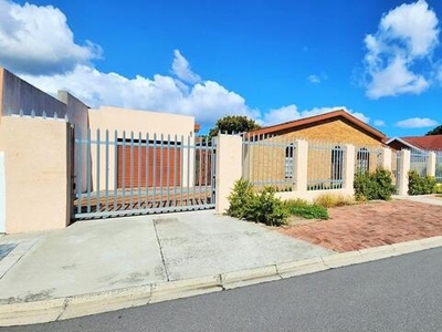 House For Sale In Belhar, Cape Town