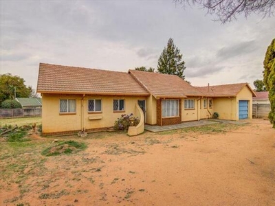 House For Sale In Birch Acres, Kempton Park