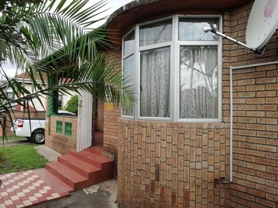 House For Sale In Clairwood, Durban