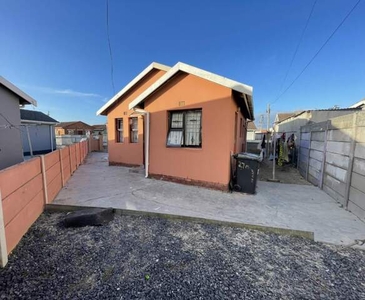 House For Sale In Ilitha Park, Khayelitsha