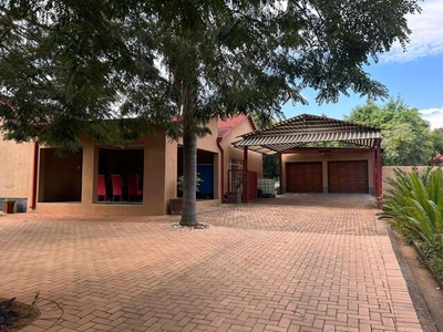 House For Sale In Kameeldoringpark, Mokopane