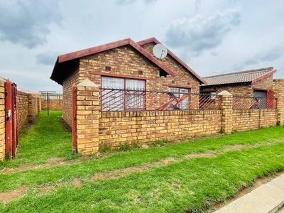 House For Sale In Kwa-thema Phase 2, Springs