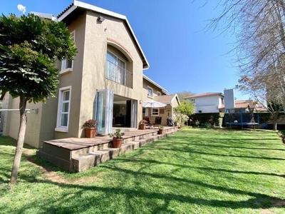 House For Sale In Leeuwenhof Estate, Pretoria
