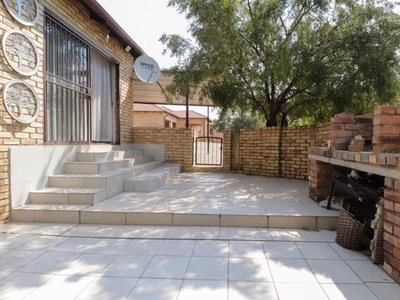 House For Sale In Noordwyk, Midrand