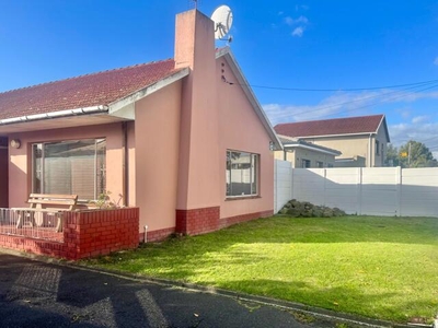 House For Sale In Yorkshire Estate, Cape Town