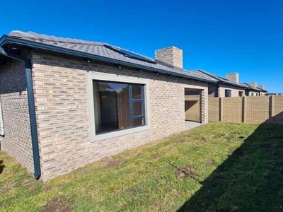 Townhouse For Rent In Lorraine, Port Elizabeth