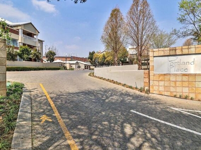 Townhouse For Sale In Greenstone Hill, Edenvale