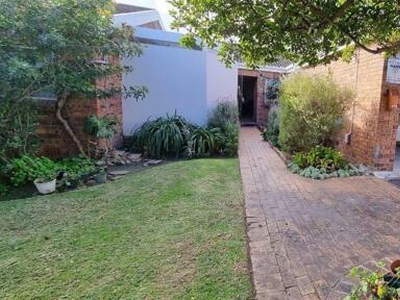 Townhouse For Sale In Welgelegen, Parow