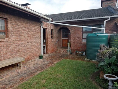 Townhouse For Sale In West Bank, Port Alfred