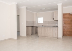 2 Bedroom Flat For Sale in Paarl South