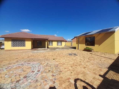 House For Sale In Finsbury, Randfontein