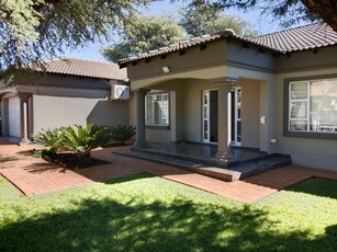 3 Bedroom House For Sale in Kuruman