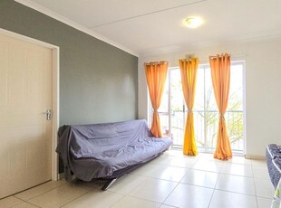 Modern Apartment with Top Amenities in Buh-Rein Estate, Kraaifontein