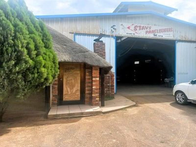 2 Bedroom commercial property for sale in Hennenman