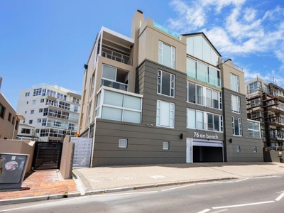 3 Bedroom apartment sold in Bloubergstrand