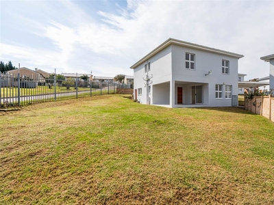 4 Bed Townhouse in Oatlands North