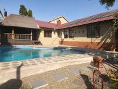 4 Bedroom House for Sale For Sale in Secunda - MR597567 - My