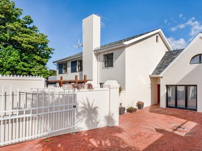 5 Bedroom house rented in Newlands, Cape Town