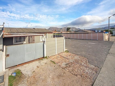 House For Sale In Cafda Village, Cape Town