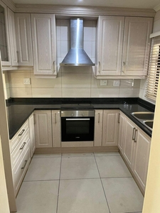 2 Bedroom Flat For Sale in Springfield