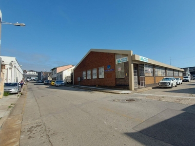 Industrial property to rent in North End - 3 Adcock Street