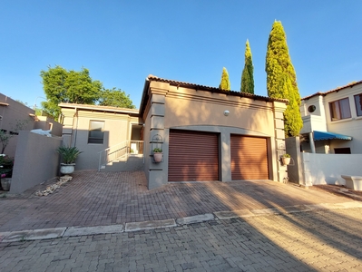 Townhouse For Sale in CENTURION GOLF ESTATE