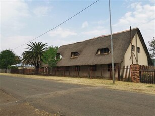 6 Bed House in Mafikeng