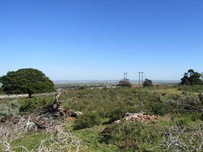 14,870m² Vacant Land For Sale in Humansdorp