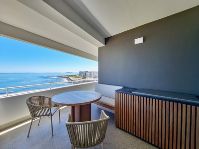 Apartment For Sale in Sea Point