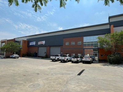 Distribution Centre / Factory /Size -556m2/ Warehouse For Sale In Samrand!!