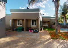 3 bedroom house for sale in die rand, upington
